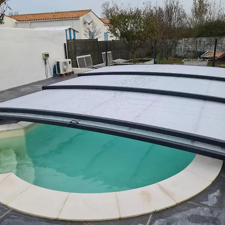 Grand Studio Independant Le Chateau-d'Oleron Exterior photo